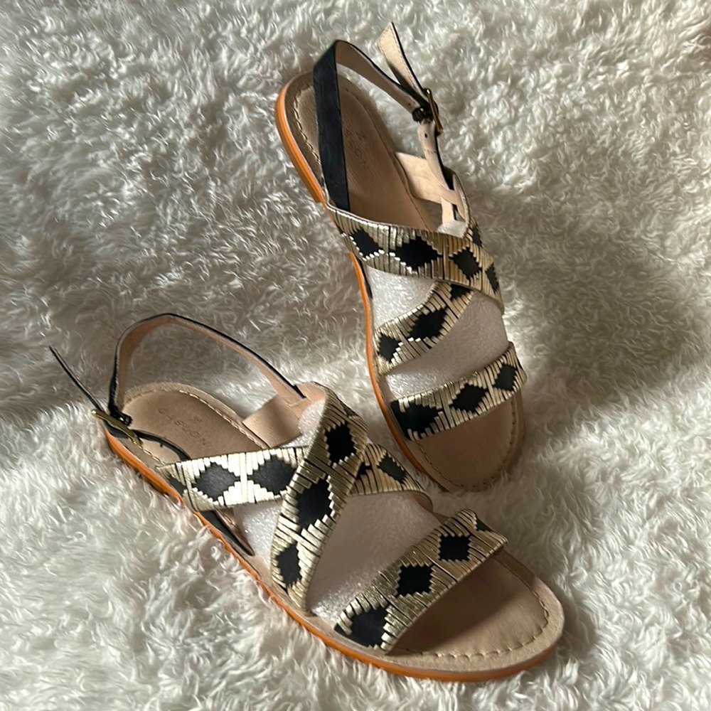 Caslon sandals